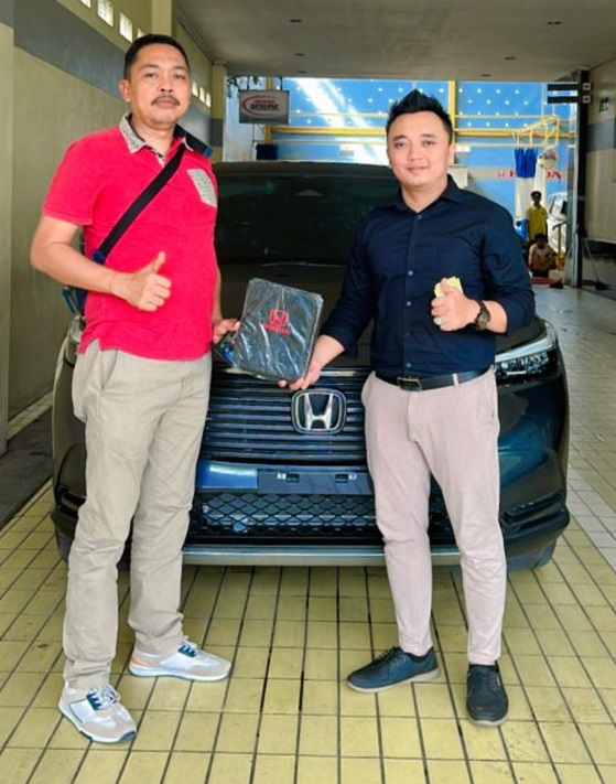 SHADIK ( Sales Konsultan Senior Sejak 2019 - Sekarang ) NIK 505-1090-304